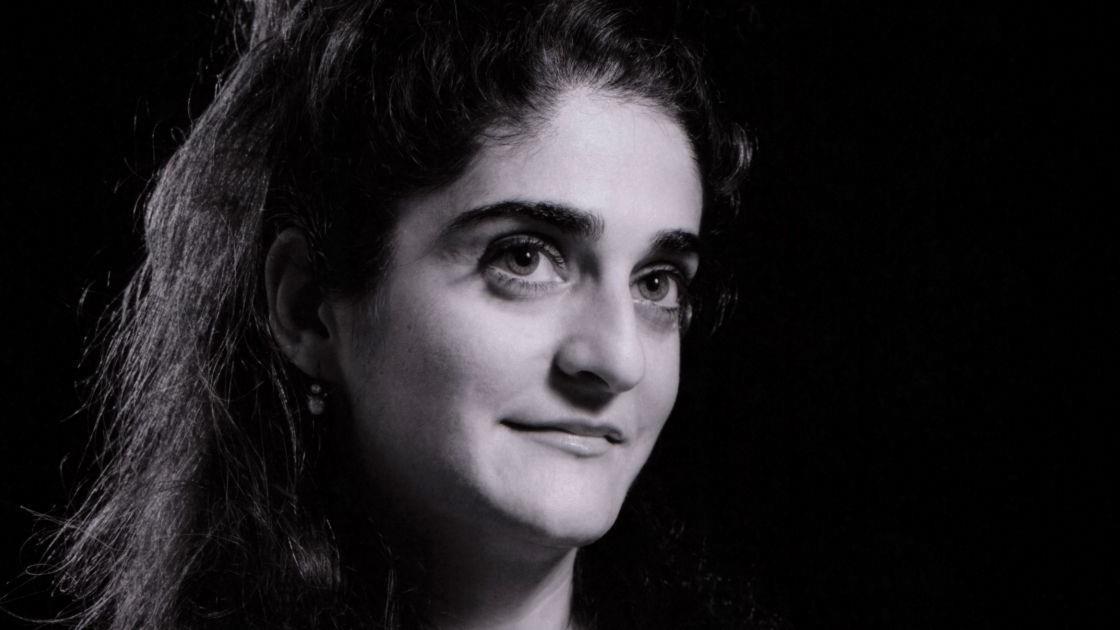 Roya Eshraghi: hacer cine que nazca del corazón y que toque otros corazones
